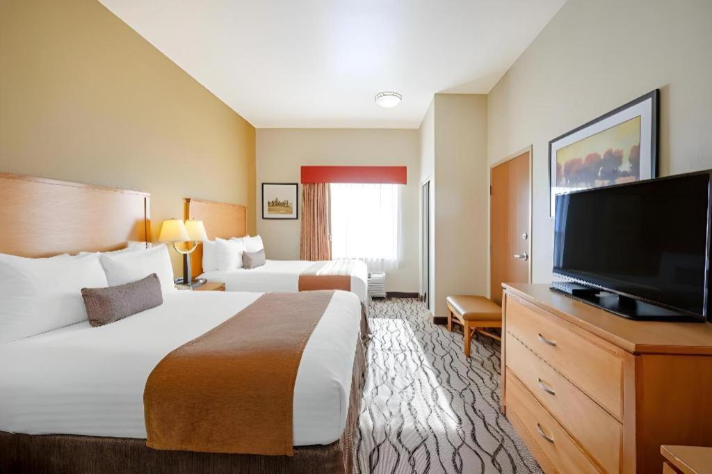 Best Western Plus Guymon Hotel And Suites Exterior photo